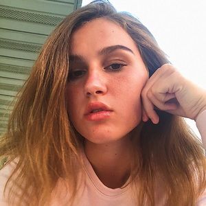 Meet your Posher, Abbi